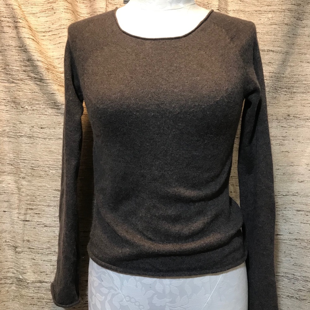BP STUDIO CASHMERE SWEATER